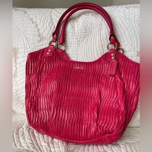 Large Coach 23928 Red pink Ashley Gathered Leather Shoulder bag, Tote handbag.